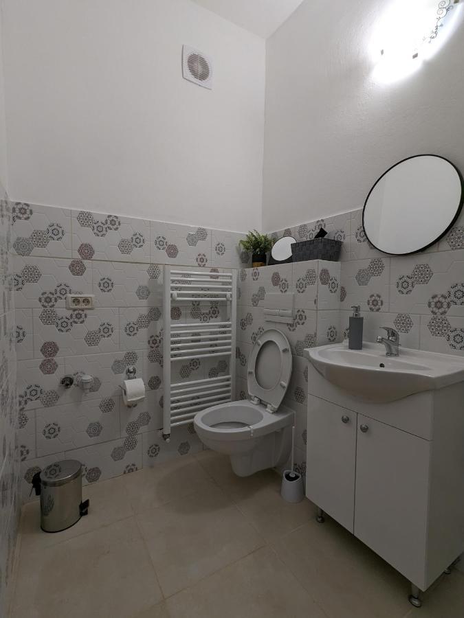 2 Josepartment Apartment *